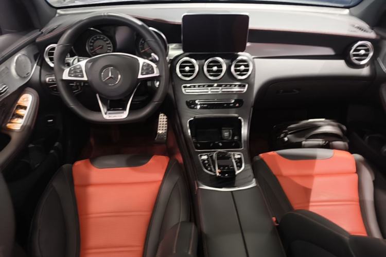 Used Mercedes-Benz GLC AMG 2018 AMG GLC 63 4MATIC+ Center Console