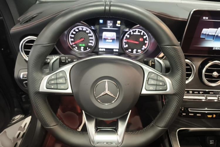 Used Mercedes-Benz GLC AMG 2018 AMG GLC 63 4MATIC+ Interior 2