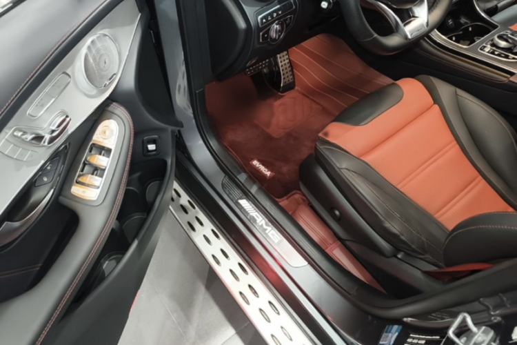 Used Mercedes-Benz GLC AMG 2018 AMG GLC 63 4MATIC+ Interior 5