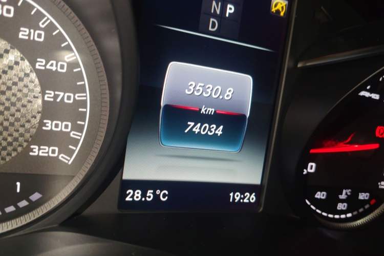 Used Mercedes-Benz GLC AMG 2018 AMG GLC 63 4MATIC+ Odometer Close Up