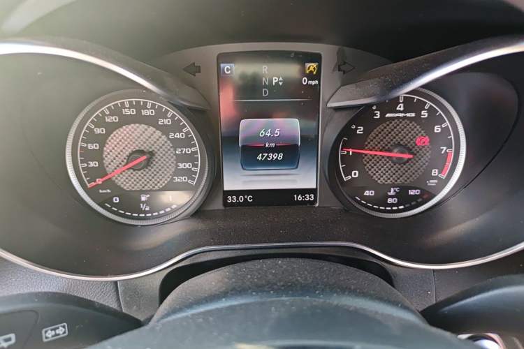 Used Mercedes-Benz GLC AMG 2018 AMG GLC 63 4MATIC+ Odometer Close Up