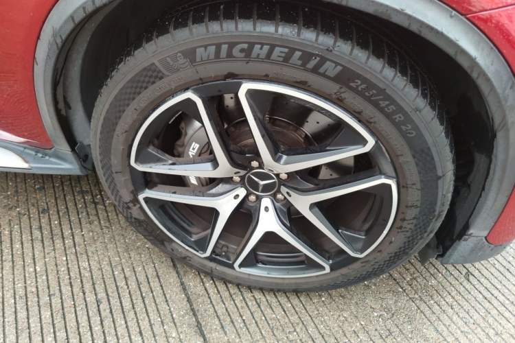 Used Mercedes-Benz GLC AMG 2018 AMG GLC 63 4MATIC+ Right Front Wheel Hub