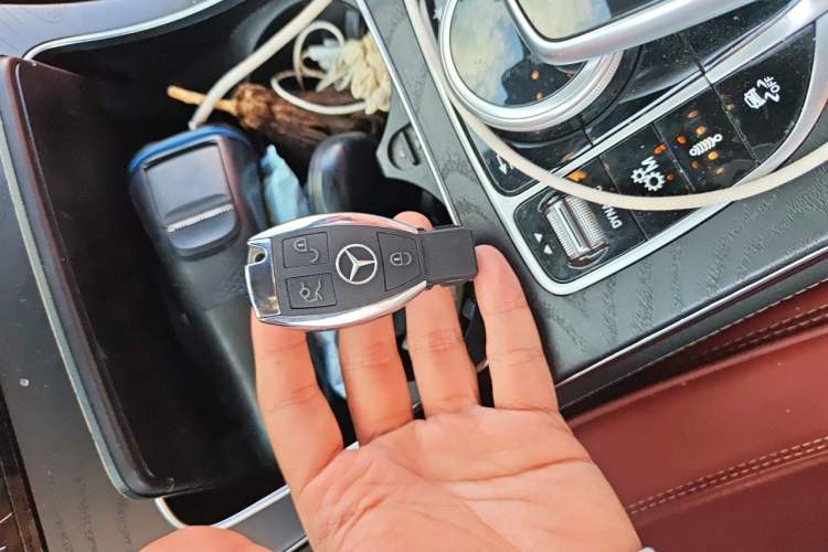 Used Mercedes-Benz GLC AMG 2018 AMG GLC 63 4MATIC+ Vehicle Key