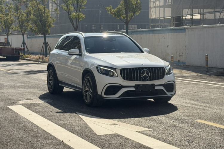 Used Mercedes-Benz GLC AMG 2018 AMG GLC 63 4MATIC+ Exterior 3