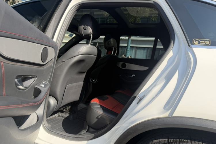 Used Mercedes-Benz GLC AMG 2018 AMG GLC 63 4MATIC+ Interior 15