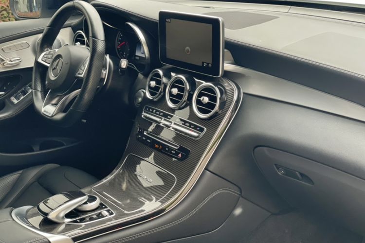 Used Mercedes-Benz GLC AMG 2018 AMG GLC 63 4MATIC+ Interior 2
