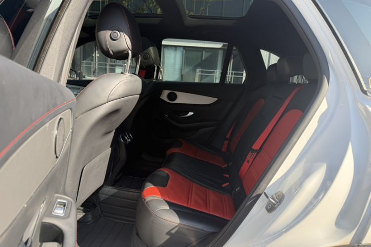 Used Mercedes-Benz GLC AMG 2018 AMG GLC 63 4MATIC+ Interior 6