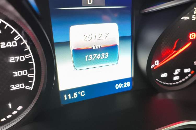 Used Mercedes-Benz GLC AMG 2018 AMG GLC 63 4MATIC+ Odometer Close Up