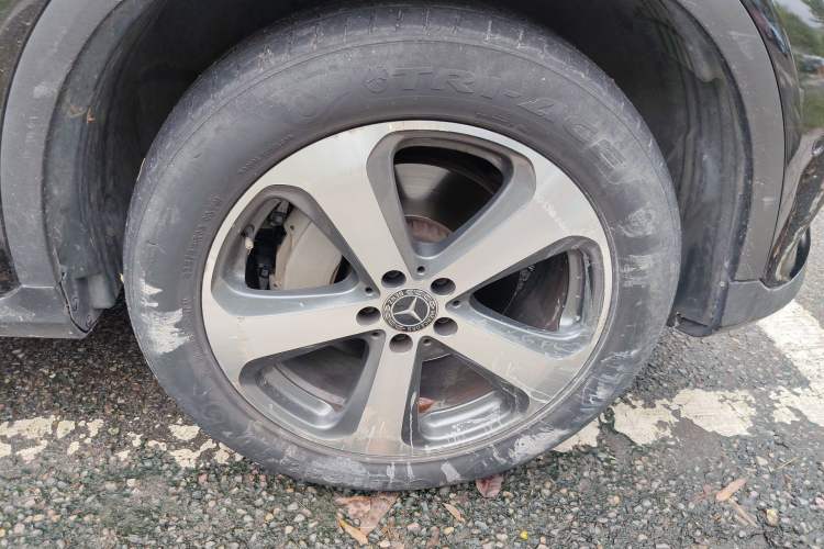 Used Mercedes-Benz GLC AMG  Right Front Wheel Hub