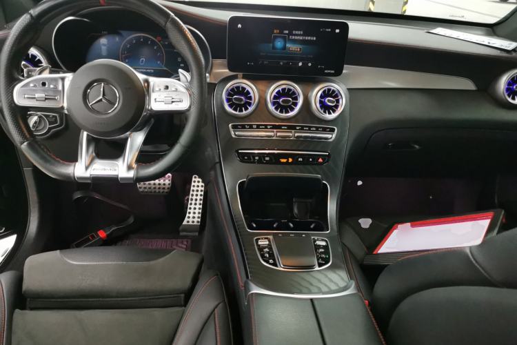 Used Mercedes-Benz GLC AMG 2020 AMG GLC 43 4MATIC Center Console