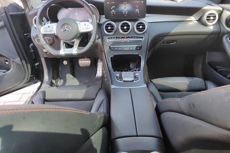 Used Mercedes-Benz GLC AMG 2020 AMG GLC 43 4MATIC Center Console