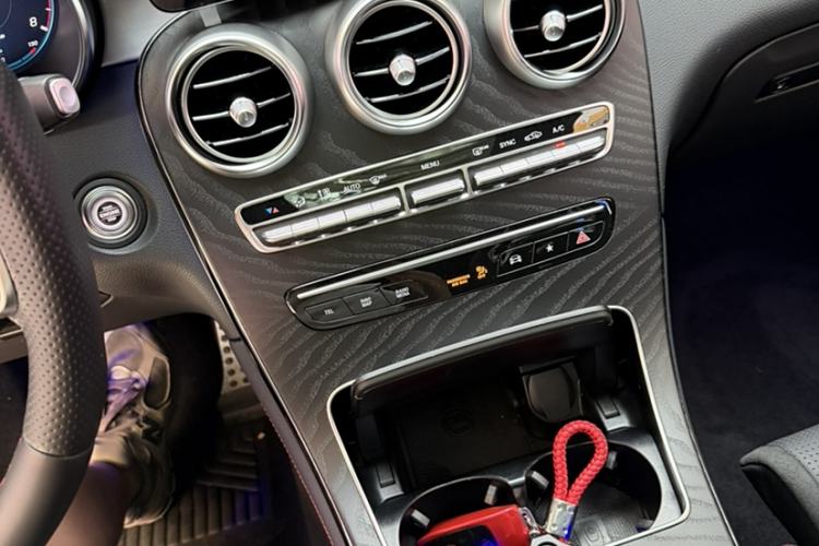 Used Mercedes-Benz GLC AMG 2020 AMG GLC 43 4MATIC Interior 4