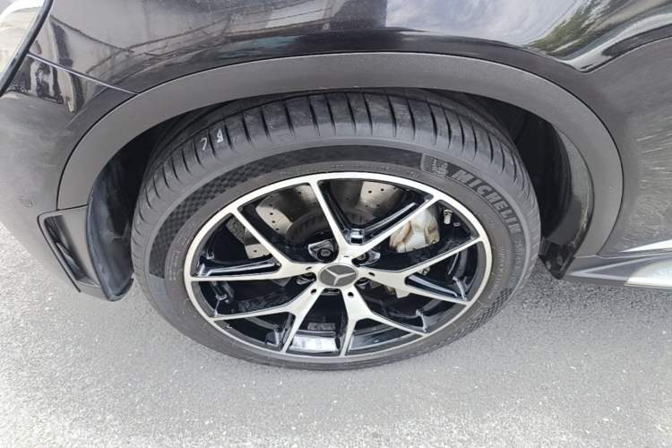 Used Mercedes-Benz GLC AMG 2020 AMG GLC 43 4MATIC Left Front Wheel Hub