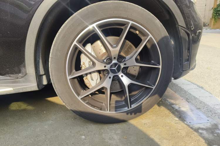 Used Mercedes-Benz GLC AMG 2020 AMG GLC 43 4MATIC Right Front Wheel Hub