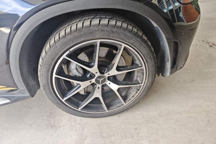 Used Mercedes-Benz GLC AMG 2020 AMG GLC 43 4MATIC Right Front Wheel Hub