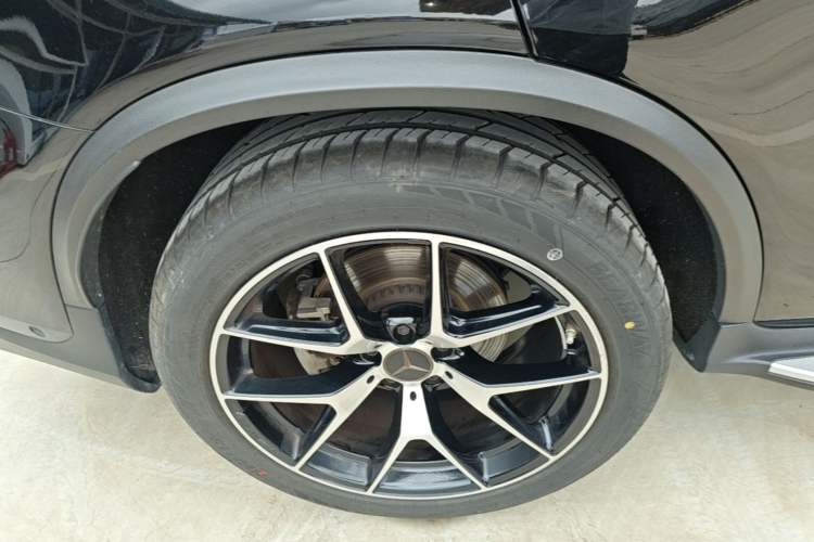 Used Mercedes-Benz GLC AMG 2020 AMG GLC 43 4MATIC Right Rear Wheel Hub