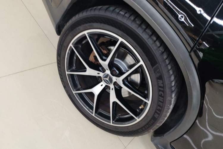 Used Mercedes-Benz GLC AMG 2020 AMG GLC 43 4MATIC Right Rear Wheel Hub