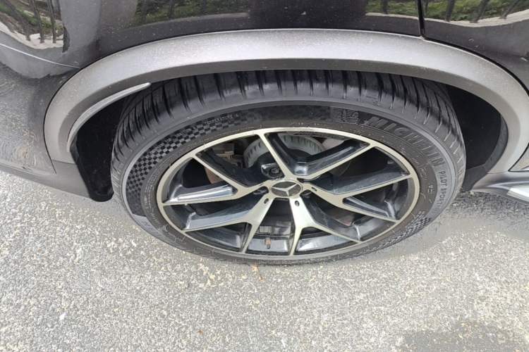 Used Mercedes-Benz GLC AMG 2020 AMG GLC 43 4MATIC Right Rear Wheel Hub