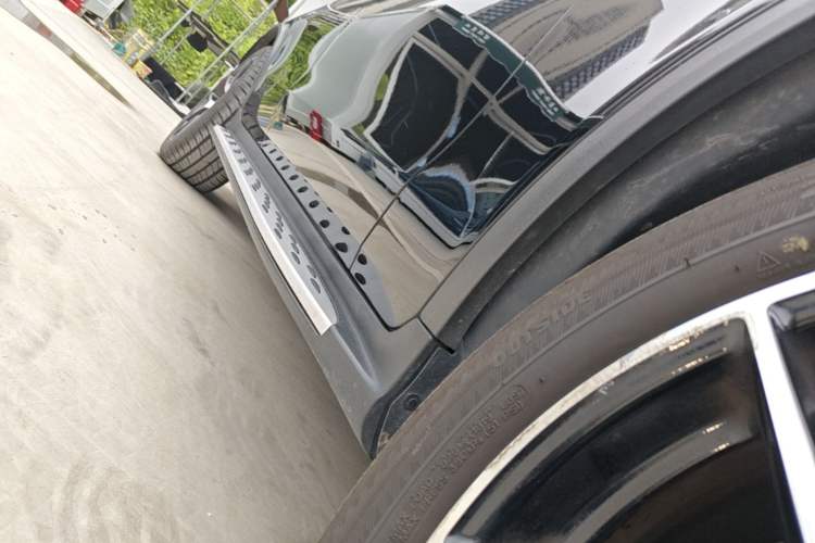 Used Mercedes-Benz GLC AMG 2020 AMG GLC 43 4MATIC Right Side Sill