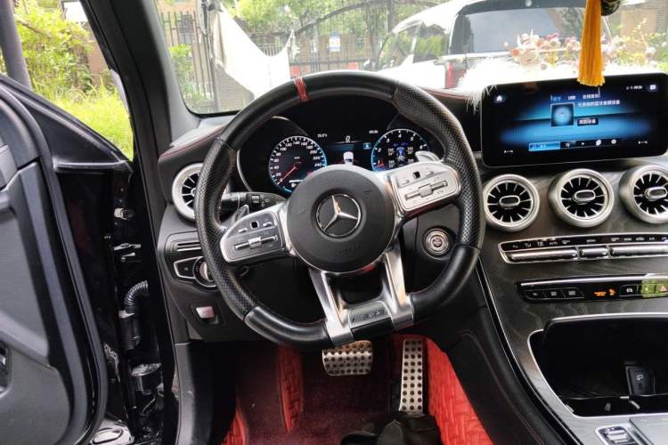 Used Mercedes-Benz GLC AMG 2020 AMG GLC 43 4MATIC Steering Wheel