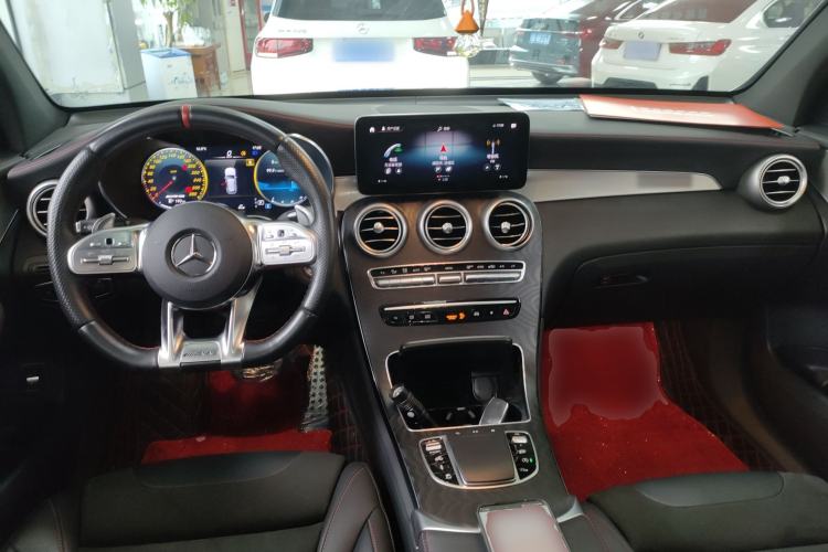 Used Mercedes-Benz GLC AMG 2020 AMG GLC 43 4MATIC Center Console