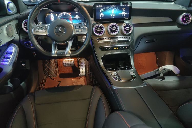 Used Mercedes-Benz GLC AMG 2020 AMG GLC 43 4MATIC Center Console