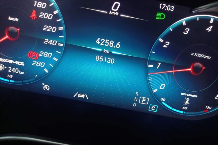 Used Mercedes-Benz GLC AMG 2020 AMG GLC 43 4MATIC Odometer Close Up