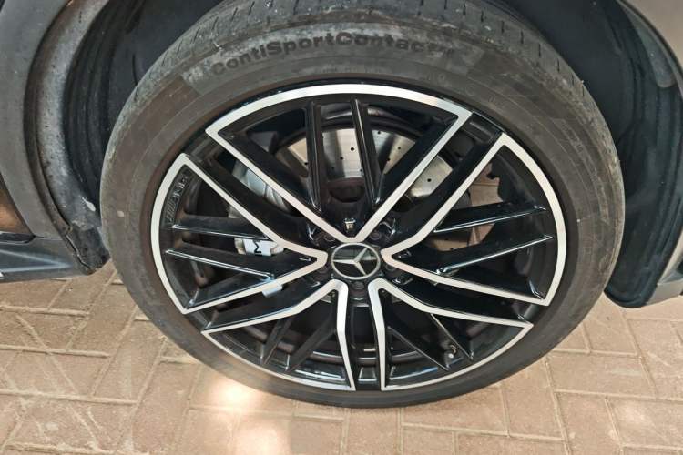 Used Mercedes-Benz GLC AMG 2020 AMG GLC 43 4MATIC Right Front Wheel Hub