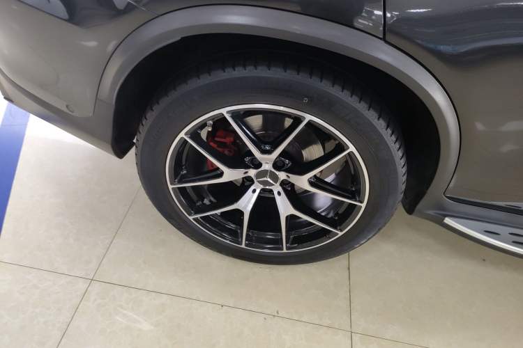 Used Mercedes-Benz GLC AMG 2020 AMG GLC 43 4MATIC Right Rear Wheel Hub