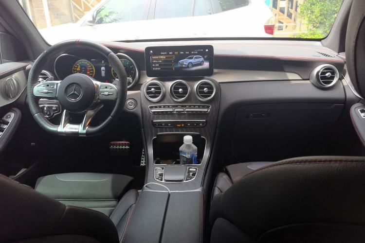 Used Mercedes-Benz GLC AMG 2020 AMG GLC 43 4MATIC Center Console