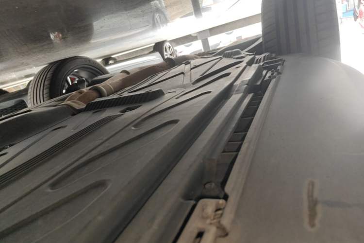 Used Mercedes-Benz GLC AMG 2020 AMG GLC 43 4MATIC Right Side Sill