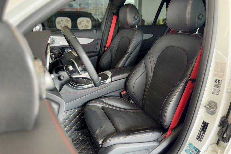 Used Mercedes-Benz GLC AMG 2020 AMG GLC 43 4MATIC Interior 2