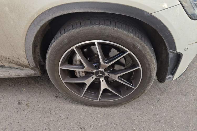 Used Mercedes-Benz GLC AMG 2020 AMG GLC 43 4MATIC Right Front Wheel Hub