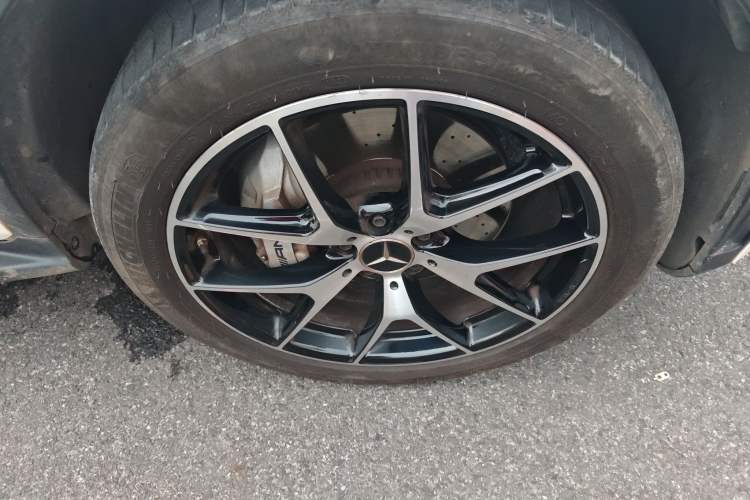 Used Mercedes-Benz GLC AMG 2020 AMG GLC 43 4MATIC Right Front Wheel Hub
