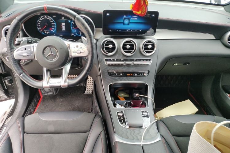 Used Mercedes-Benz GLC AMG 2022 AMG GLC 43 4MATIC Center Console