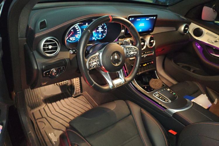 Used Mercedes-Benz GLC AMG 2022 AMG GLC 43 4MATIC Center Console