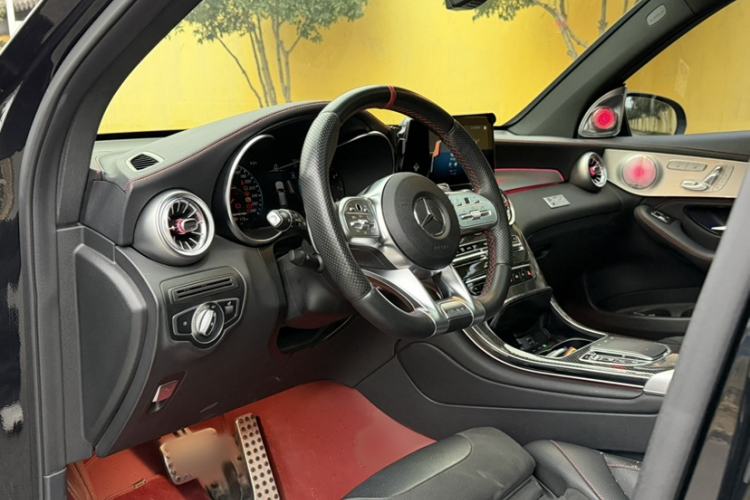 Used Mercedes-Benz GLC AMG 2022 AMG GLC 43 4MATIC Interior 5