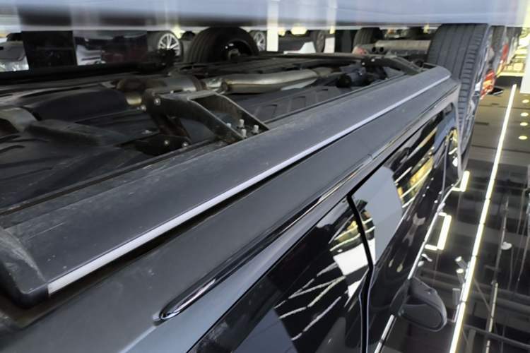 Used Mercedes-Benz GLC AMG 2022 AMG GLC 43 4MATIC Left Side Sill
