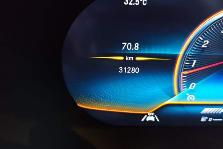 Used Mercedes-Benz GLC AMG 2022 AMG GLC 43 4MATIC Odometer Close Up