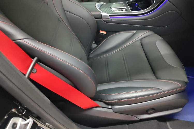 Used Mercedes-Benz GLC AMG 2022 AMG GLC 43 4MATIC Right Front Seat