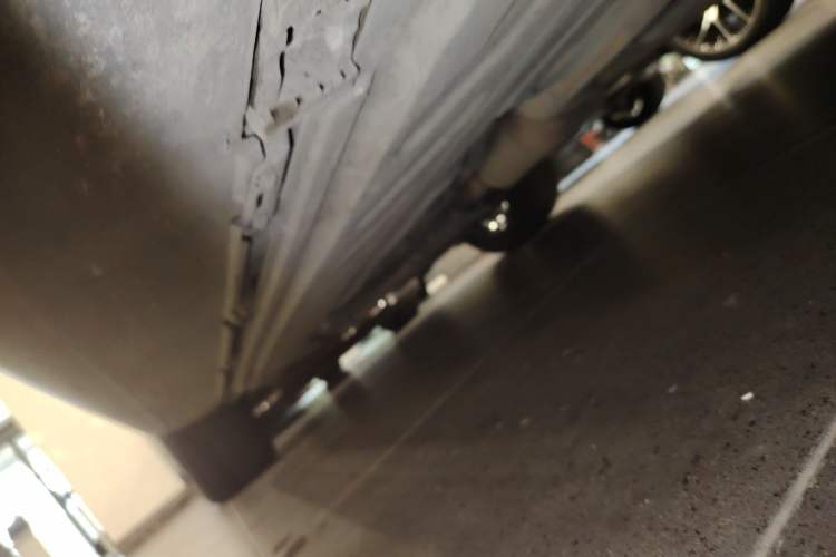 Used Mercedes-Benz GLC AMG 2022 AMG GLC 43 4MATIC Right Side Sill