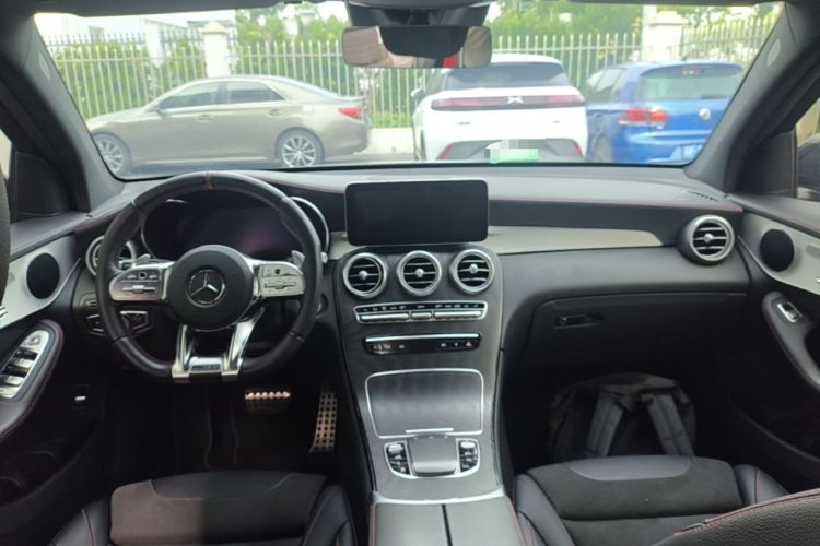 Used Mercedes-Benz GLC AMG 2022 AMG GLC 43 4MATIC Center Console