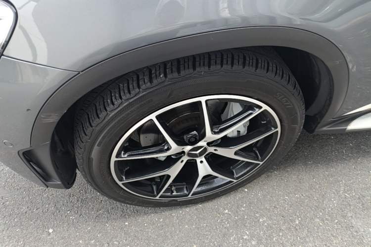 Used Mercedes-Benz GLC AMG 2022 AMG GLC 43 4MATIC Left Front Wheel Hub