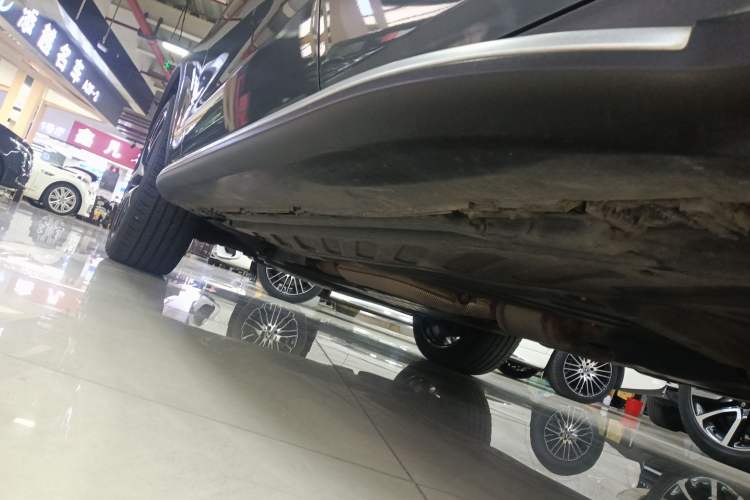 Used Mercedes-Benz GLC AMG 2022 AMG GLC 43 4MATIC Left Side Sill