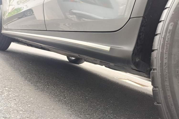 Used Mercedes-Benz GLC AMG 2022 AMG GLC 43 4MATIC Left Side Sill
