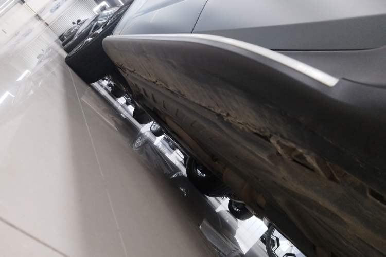 Used Mercedes-Benz GLC AMG 2022 AMG GLC 43 4MATIC Left Side Sill