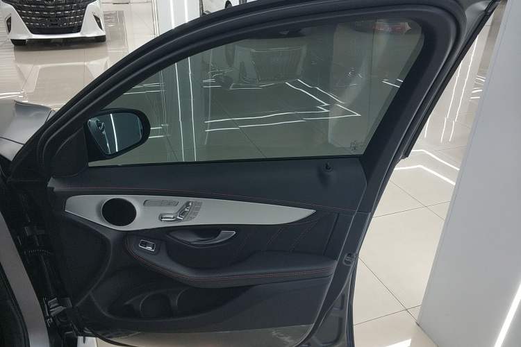 Used Mercedes-Benz GLC AMG 2022 AMG GLC 43 4MATIC Right Front Door Interior