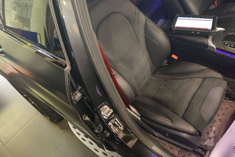 Used Mercedes-Benz GLC AMG 2022 AMG GLC 43 4MATIC Right Front Seat