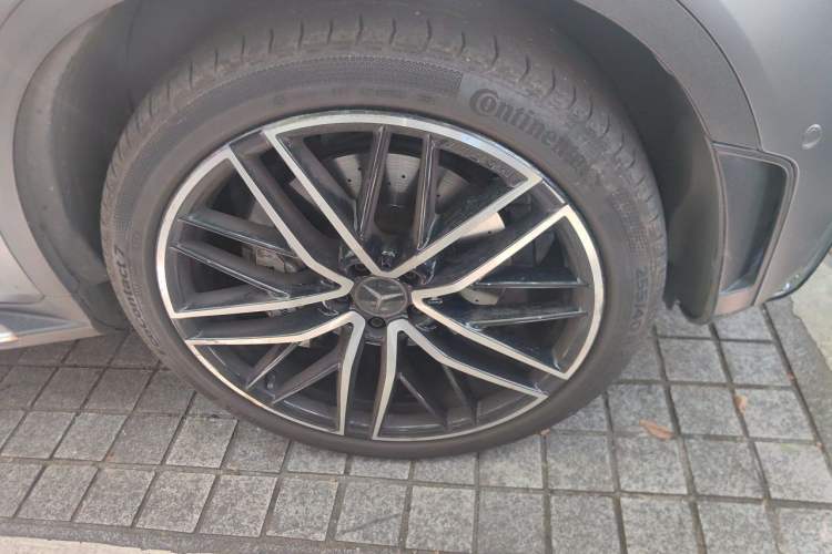 Used Mercedes-Benz GLC AMG 2022 AMG GLC 43 4MATIC Right Front Wheel Hub