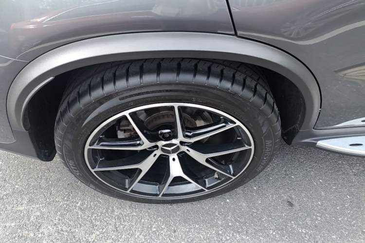 Used Mercedes-Benz GLC AMG 2022 AMG GLC 43 4MATIC Right Rear Wheel Hub